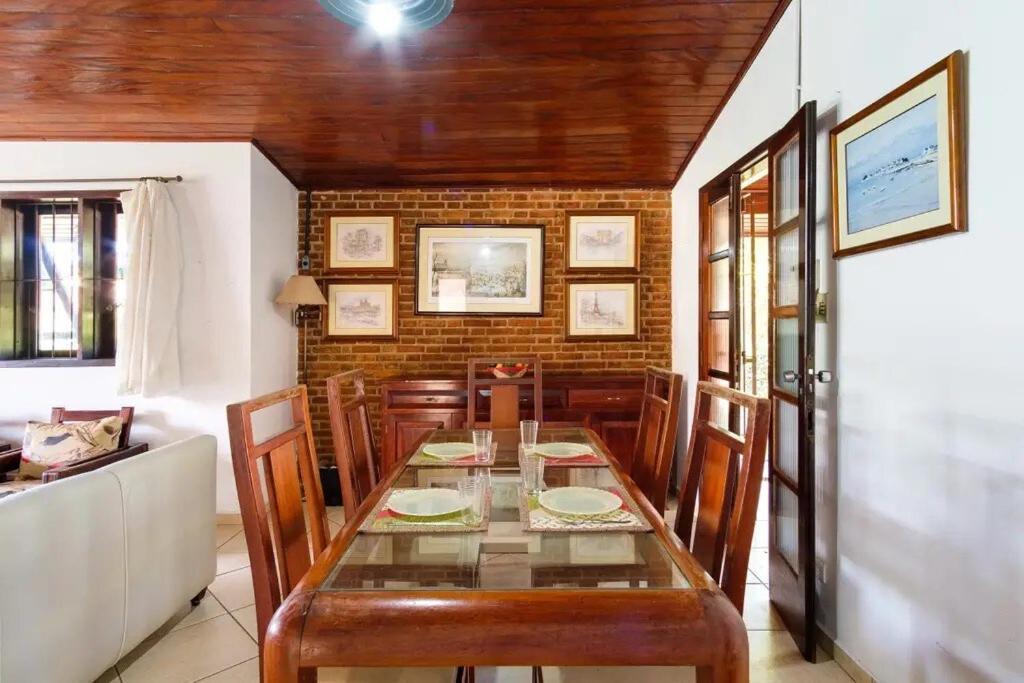 Bh4 - Bh4: Casa Com Piscina Ao Lado Da Praia Grande Убатуба Экстерьер фото
